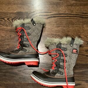 Sorel Women's Black and Red Herringbone Winter Boots